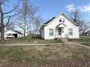 1222 Elm St, Humboldt, KS 66748