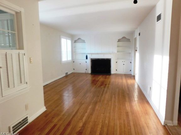 2nd image of 584 Eastland Rd