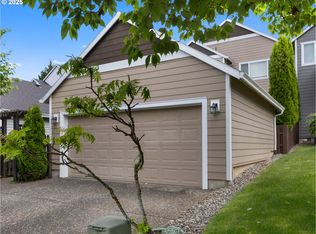 38814 Cascadia Village Dr, Sandy, OR 97055