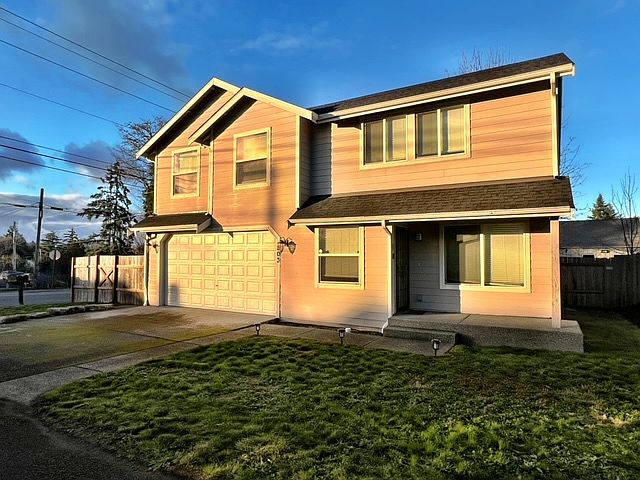 1st image of 803 SE Kinsley Ln