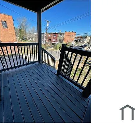 101 S Kossuth St — Photo 8