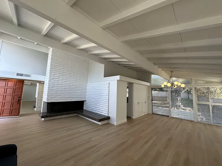 326 Las Riendas Dr — Photo 25