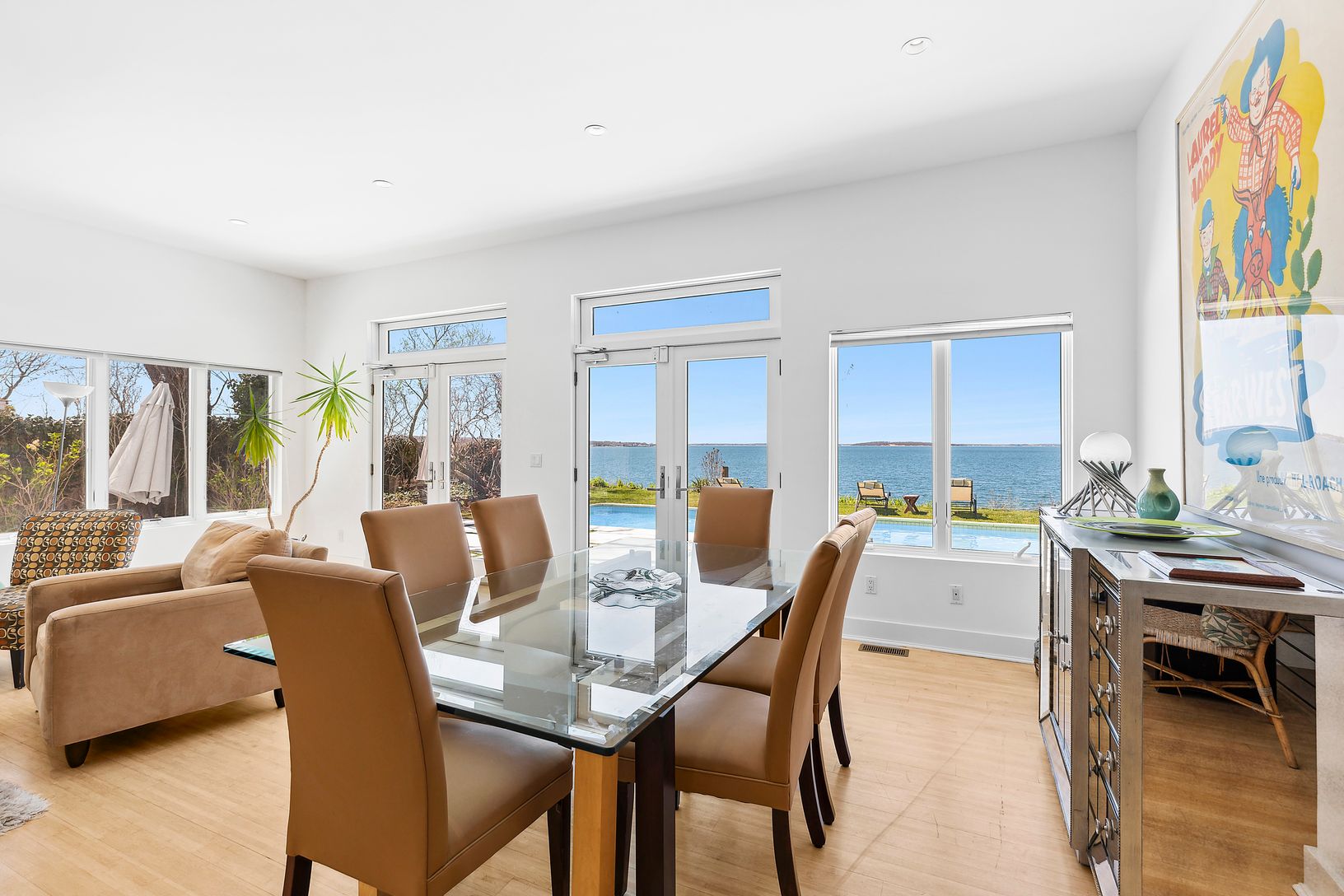  Waterview Dining