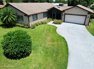 112 Loquat Rd NE, Lake Placid, FL 33852