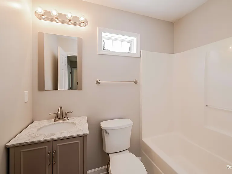589 Lakeside Valley Dr — Photo 13