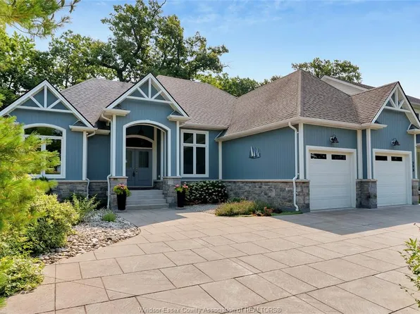 295 Crystal Bay Dr, Amherstburg, ON N9V 4A6