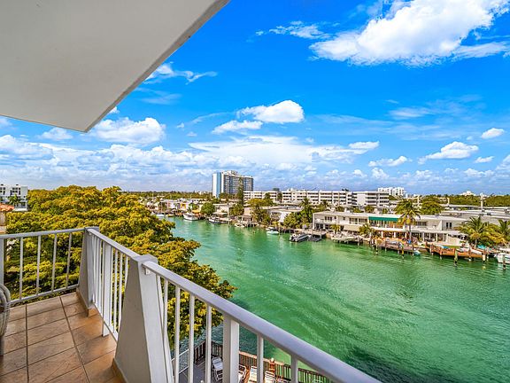 2nd image of 7133 Bay Dr APT 506