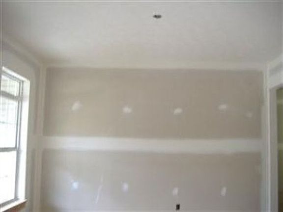 2nd image of 868 Shadow Creek Trl