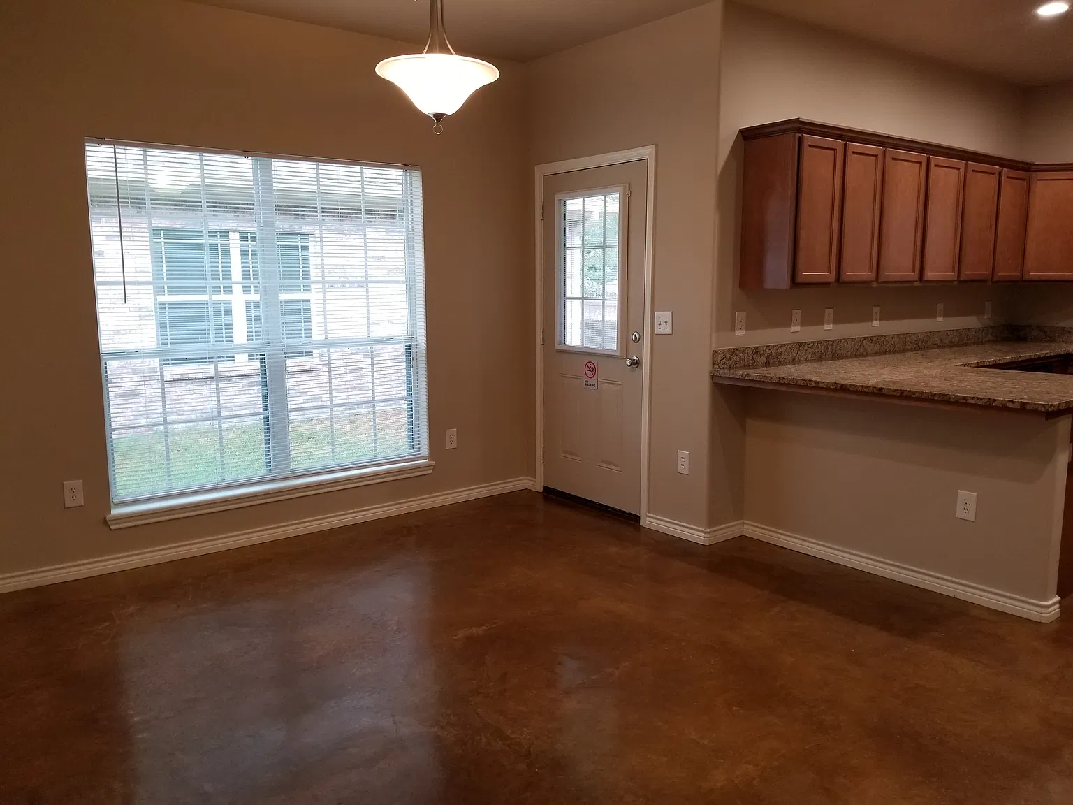 3BR 2BA Home in Gardenview Subdivision — Photo 4