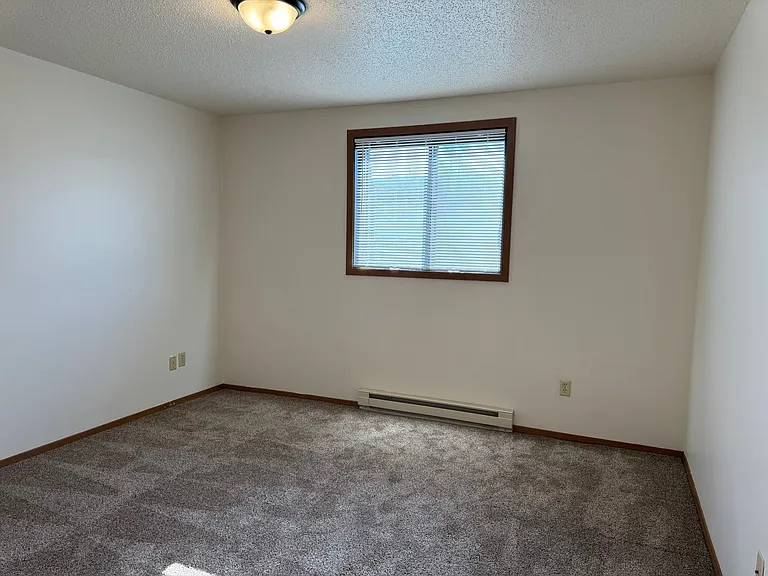 Gatewood Apartments — Photo 14
