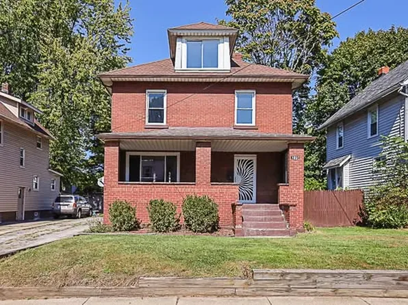 275 E York St, Akron, OH 44310