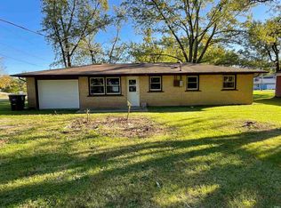 2004 Broadmoor Ave, Fort Wayne, IN 46818