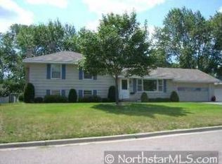 8653 Poplar Ridge Curv, Bloomington, MN 55437