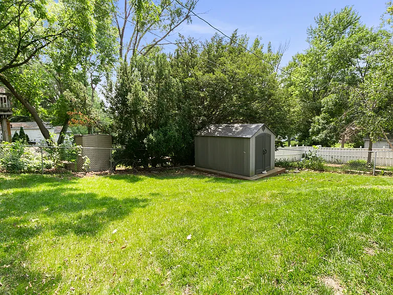 5403 William St — Photo 16