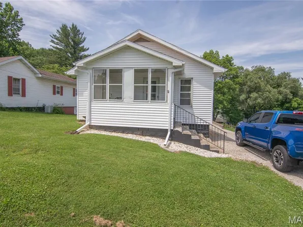 1225 W Randolph St, Vandalia, IL 62471