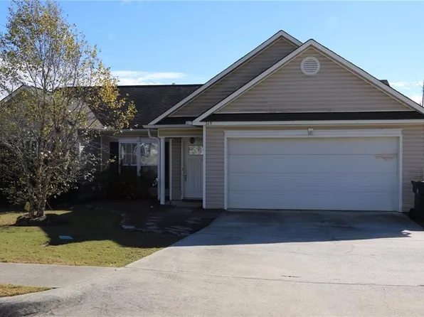 319 Mulberry Ct, Auburn, AL 36830