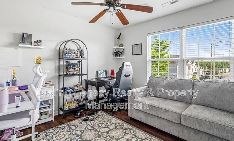 5047 Mount Hope Dr — Photo 23