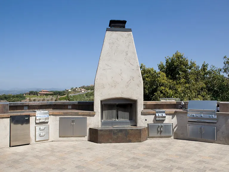 1328 Chariot Ct — Photo 8
