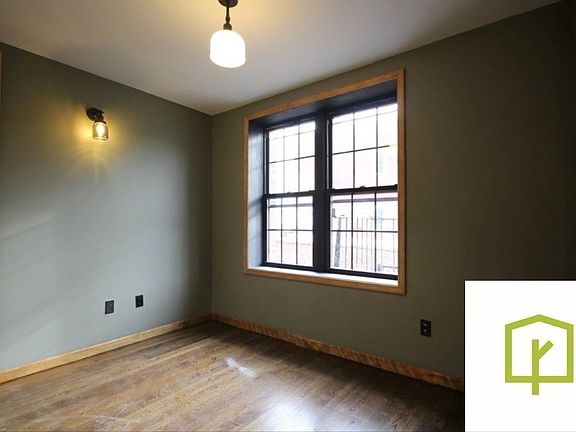 5th image of 196 Montrose Ave #4R