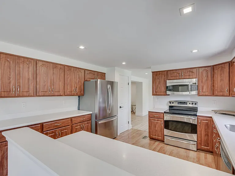 147 Coopers Farm Rd — Photo 8