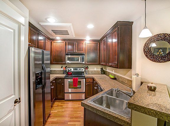 2nd image of 3620 Summerlinn Dr