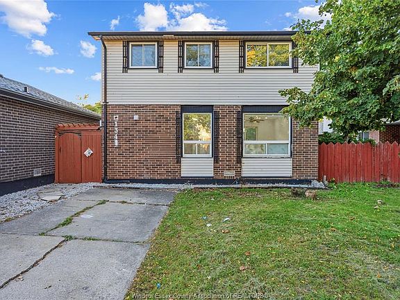 3rd image of 1341 Arncliffe Pl