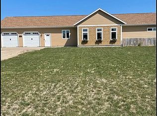 1107 Highway 57, Parkersburg, IA 50665