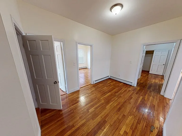 55 Hazelton St #2 — Photo 23