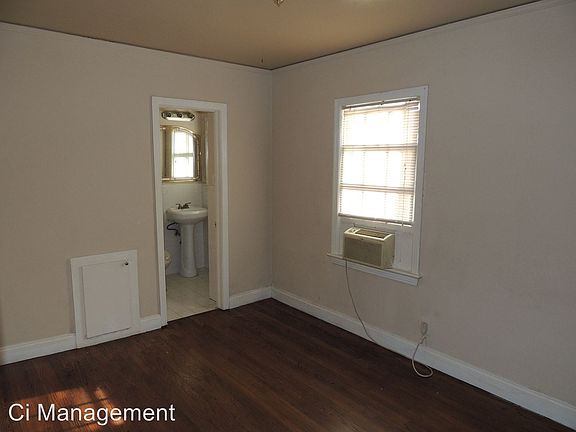 5th image of 2212 N Fitzhugh Ave APT 4