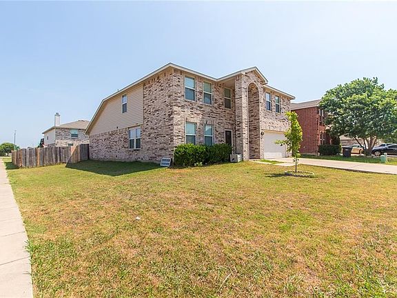 4th image of 4328 Mayberry Ln