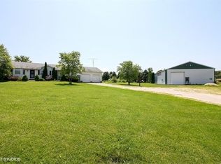 21203 Dunham Rd, Harvard, IL 60033