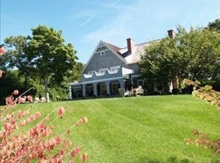 209 Georgica Rd, East Hampton, NY 11937