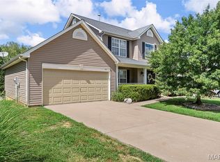 421 Spirit Dr, Lake Saint Louis, MO 63367