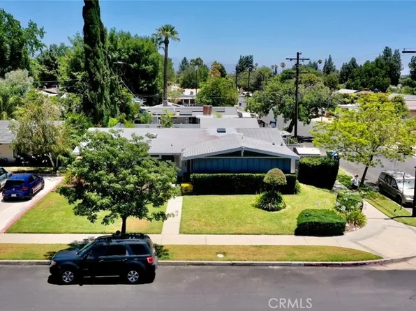 8742 Quakertown Ave, Northridge, CA 91324