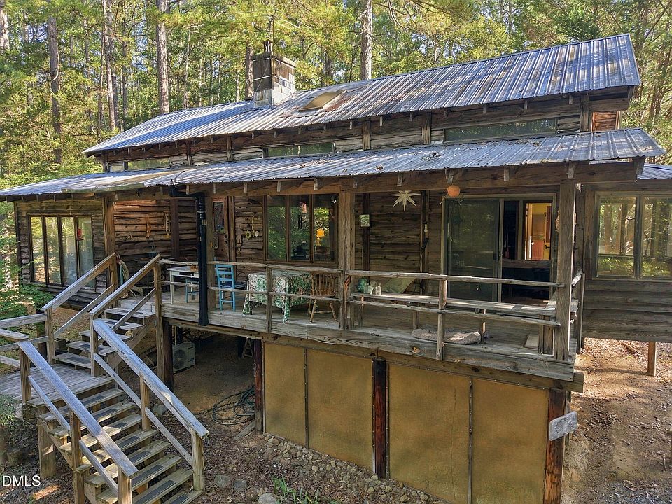 1st image of 400 River View Rd