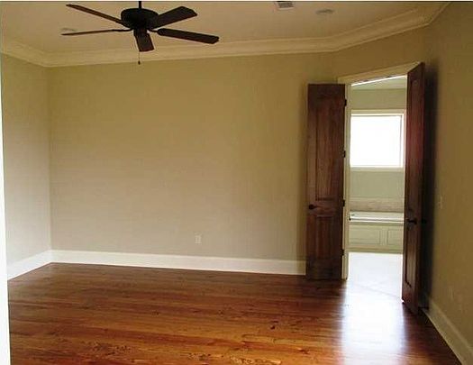 3rd image of 151 Bienville Dr