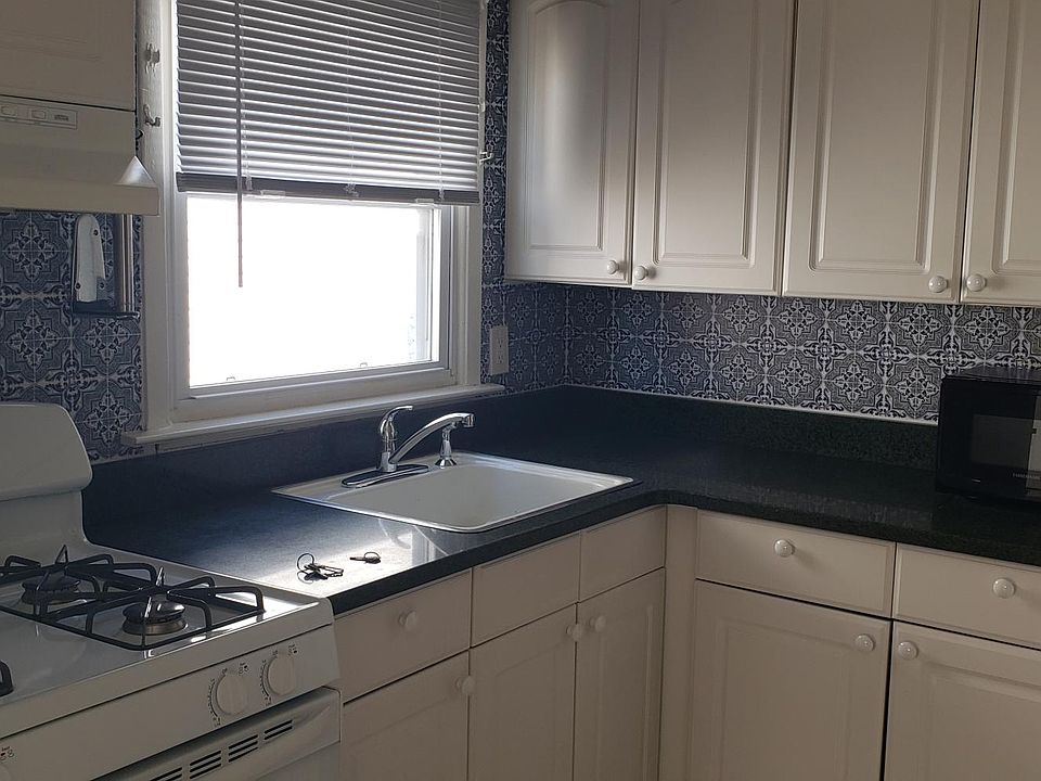 1st image of 595 Klondike Ave