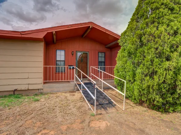 6921 Elephant Rd, Lubbock, TX 79407