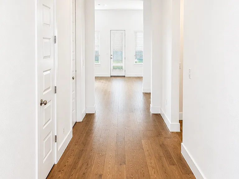 712 Pinnacle View Dr — Photo 12