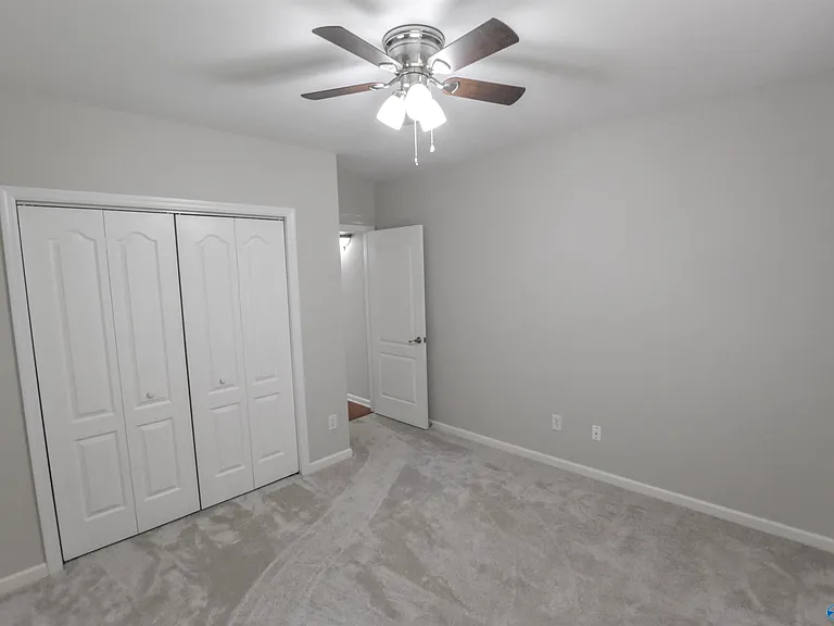 118 Canterbury Dr — Photo 13