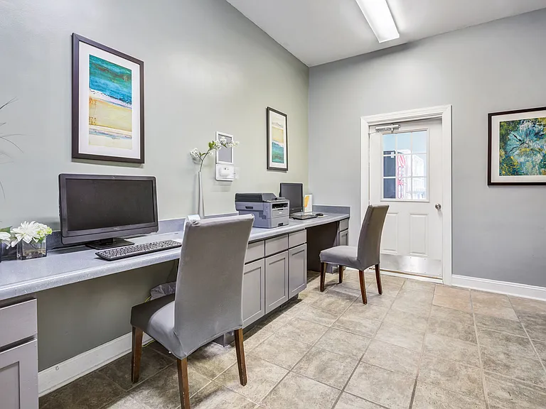 Westmont Commons — Photo 11