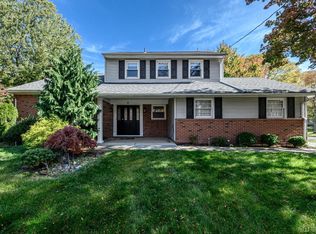 2 Wyndmoor Way, Edison, NJ 08820