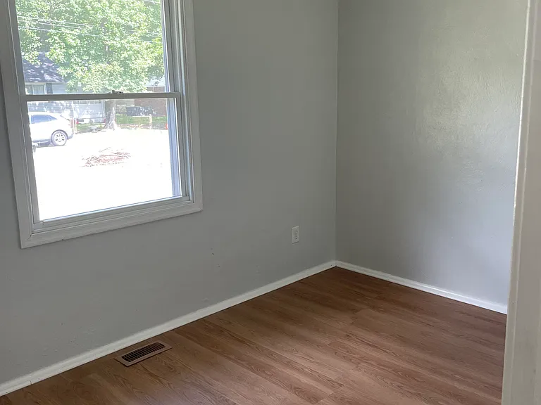 209 Cynthia Dr — Photo 10