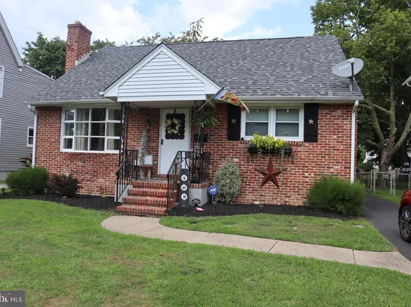 408 Delaware Ave, Palmyra, NJ 08065