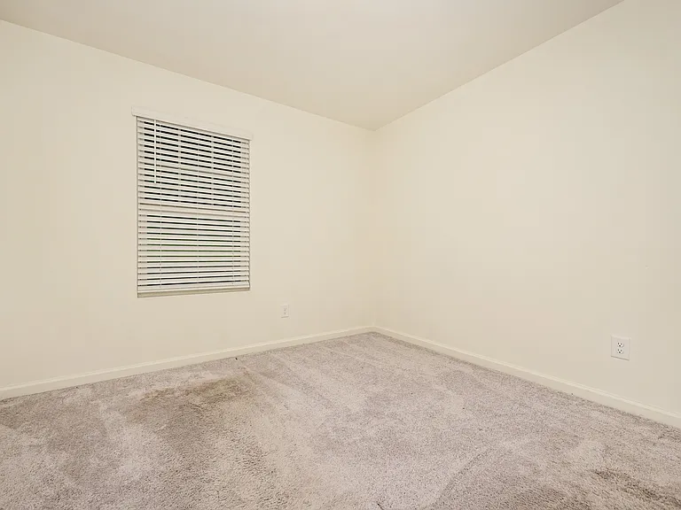 108 Swindon Dr — Photo 13