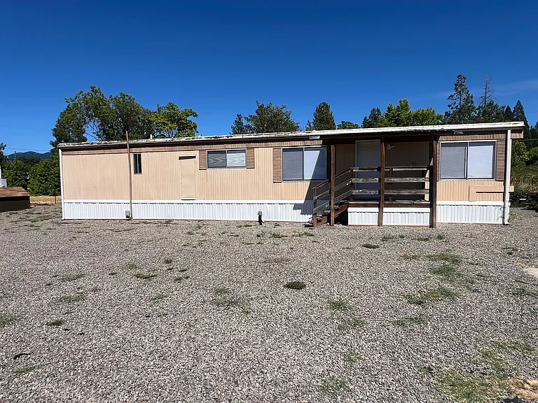 4366.1t - 829 West Harbeck Rd. — Photo 14
