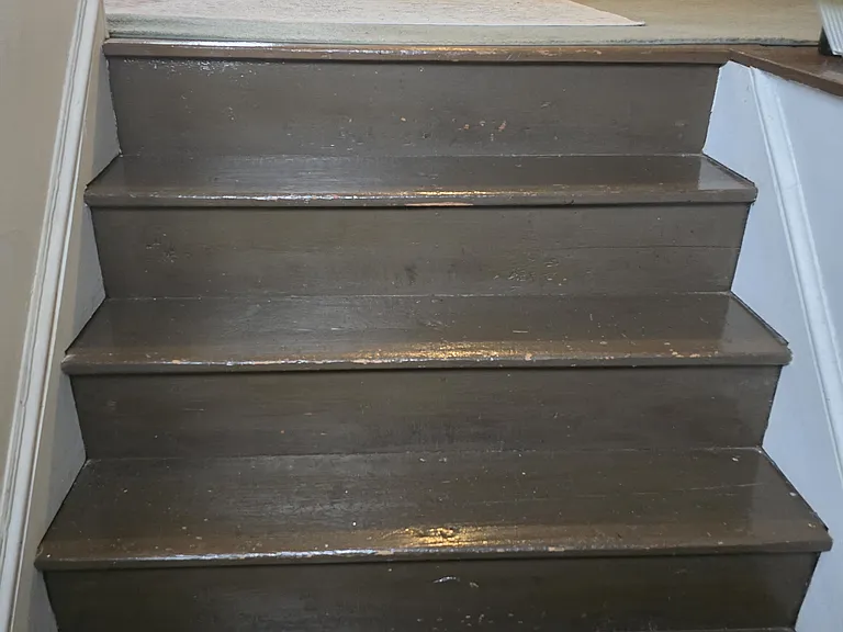 Landing to 3rd Floor Bonus Room