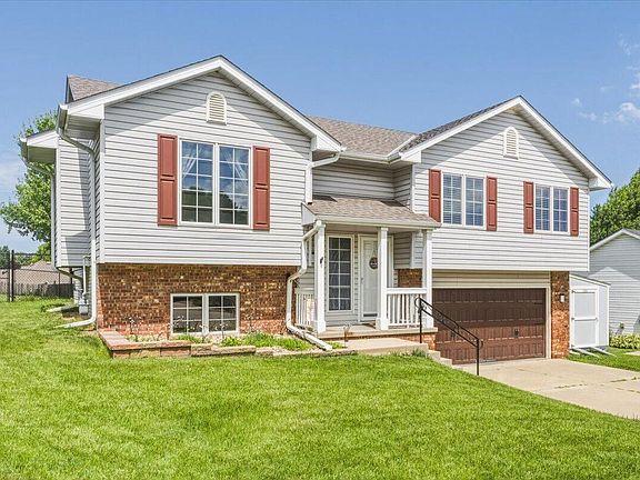 3rd image of 112 Dodds Cir