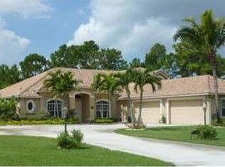 8732 Palomino Dr, Lake Worth, FL 33467