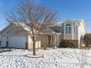 5300 Mitchell Ridge Dr, Big Lake, MN 55309